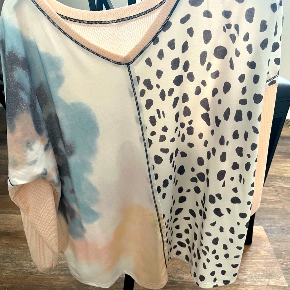 Size Large long sleeve shirt